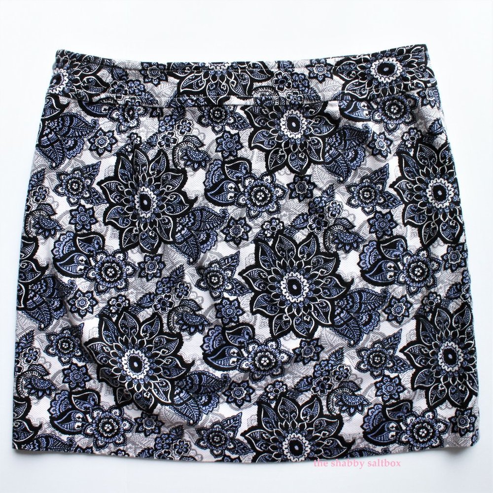 LOFT Skirt Short Stretch Straight Blue Floral - Picture 10 of 10